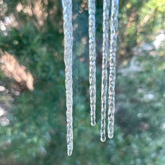 Silvestri Vintage Glass Icicle Ornaments – Set of 5 Twisted Clear Icicles - Picture 12 of 15